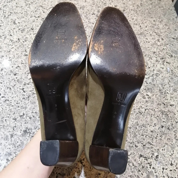 Bruno Magli Suede Italian Vero Cuoio Olive Green Wooden Block Heel Pumps Size 9 - Picture 12 of 16